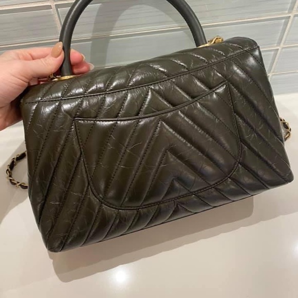 🌸 SOLD AUTHENTIC COCO TOP HANDLE🌸 - Picture 2 of 16